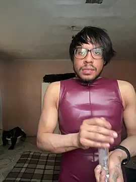 Snapshot of Juanillo_13 chatting on 03-31-26, 12:01 Juanillo 13 online show from 03-31-26, 12:01