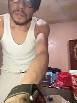 Snapshot of Juanillo_13 chatting on 03-15-26, 12:39 Juanillo 13 online show from 03-15-26, 12:39