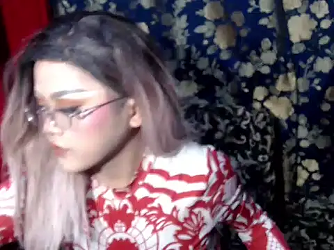 Snapshot of cute_asian22 chatting on 02-26-26, 04:40 cute asian22 online show from 02-26-26, 04:40