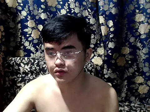 Snapshot of cute_asian22 chatting on 02-21-26, 06:32 cute asian22 online show from 02-21-26, 06:32