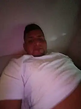 Snapshot of Aldajunior chatting on 06-12-26, 02:37 Aldajunior online show from 06-12-26, 02:37