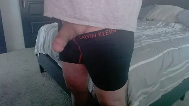 Snapshot of BlameItOnJunior chatting on 04-11-26, 09:40 BlameItOnJunior online show from 04-11-26, 09:40