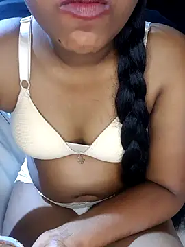 Snapshot of waishu12 chatting on 05-21-26, 02:58 waishu12 online show from 05-21-26, 02:58