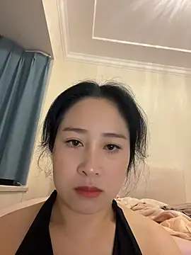 Snapshot of kate-kaixin chatting on 04-15-26, 10:32 kate-kaixin online show from 04-15-26, 10:32