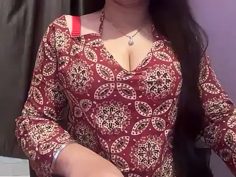 Snapshot of Avneet_kaurr1 chatting on 06-20-26, 03:55 Avneet kaurr1 online show from 06-20-26, 03:55