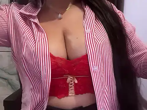 Snapshot of Avneet_kaurr1 chatting on 06-05-26, 07:03 Avneet kaurr1 online show from 06-05-26, 07:03