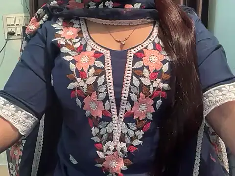 Snapshot of Avneet_kaurr1 chatting on 04-28-26, 02:27 Avneet kaurr1 online show from 04-28-26, 02:27