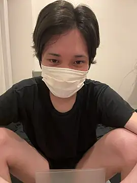 Snapshot of hiroa__ chatting on 05-31-26, 04:35 hiroa online show from 05-31-26, 04:35
