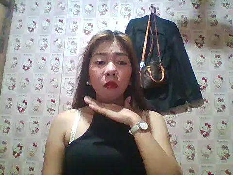 Snapshot of hot_sexy27 chatting on 06-10-26, 04:46 hot sexy27 online show from 06-10-26, 04:46