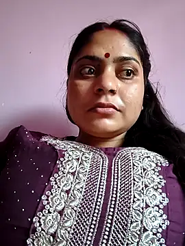 Snapshot of Aanushaka chatting on 05-07-26, 12:37 Aanushaka online show from 05-07-26, 12:37
