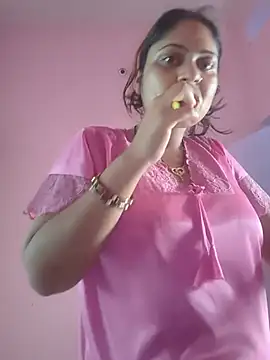 Snapshot of Aanushaka chatting on 06-01-26, 02:45 Aanushaka online show from 06-01-26, 02:45
