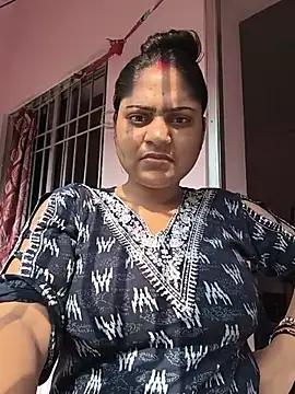 Snapshot of Aanushaka chatting on 06-06-26, 02:28 Aanushaka online show from 06-06-26, 02:28
