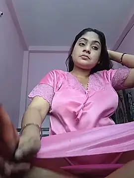 Snapshot of Aanushaka chatting on 05-23-26, 02:43 Aanushaka online show from 05-23-26, 02:43