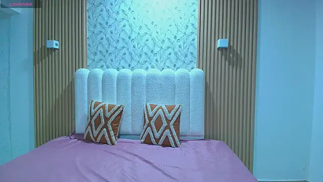 Snapshot of allyson_nahid chatting on 04-16-26, 12:06 allyson nahid online show from 04-16-26, 12:06