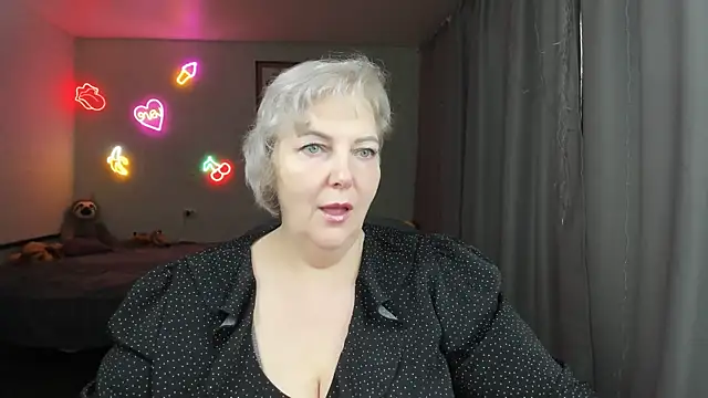 Snapshot of Mary-Leee chatting on 06-07-26, 07:46 Mary-Leee online show from 06-07-26, 07:46