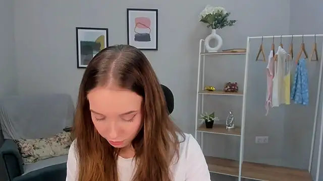 Nina Crown online show from 03-23-26, 01:33