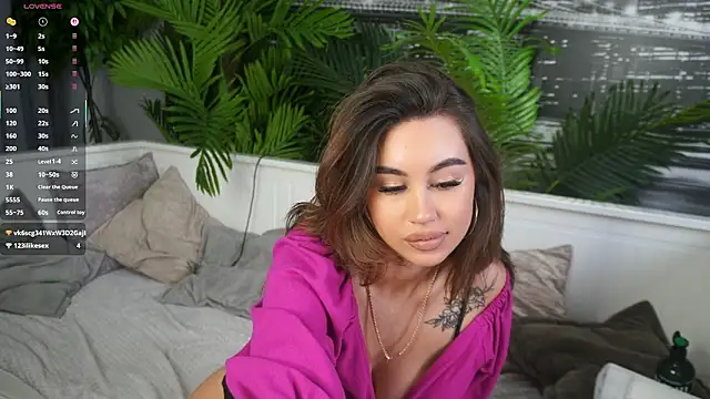 JulyMilky online show from 03-18-26, 03:46