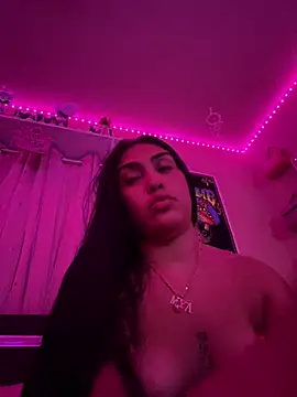 Snapshot of Camilaaaice chatting on 06-01-26, 06:57 Camilaaaice online show from 06-01-26, 06:57