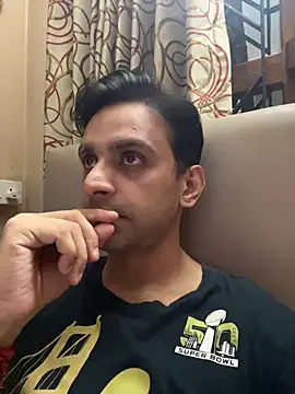Snapshot of online4u08 chatting on 05-11-26, 04:37 online4u08 online show from 05-11-26, 04:37