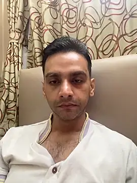 Snapshot of online4u08 chatting on 05-19-26, 09:00 online4u08 online show from 05-19-26, 09:00