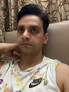 online4u08 online show from 03-18-26, 09:37