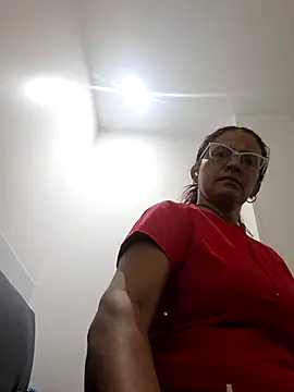 Lorenaluna online show from 03-28-26, 04:41