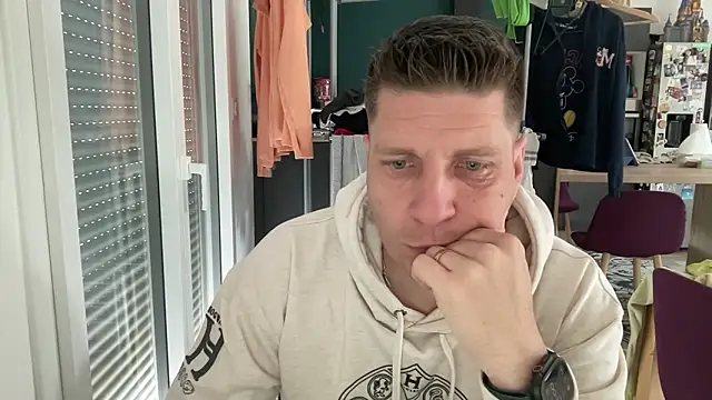 Minmoi1984 online show from 04-13-26, 09:02