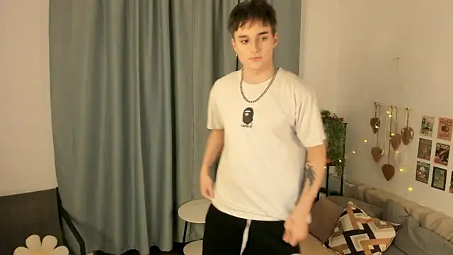 Snapshot of CipherMoth chatting on 03-01-26, 09:15 CipherMoth online show from 03-01-26, 09:15