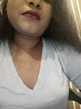 Snapshot of Cutie_bae011 chatting on 02-22-26, 12:18 Cutie bae011 online show from 02-22-26, 12:18