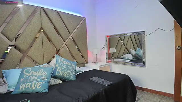 Tashi7 online show from 03-24-26, 01:11