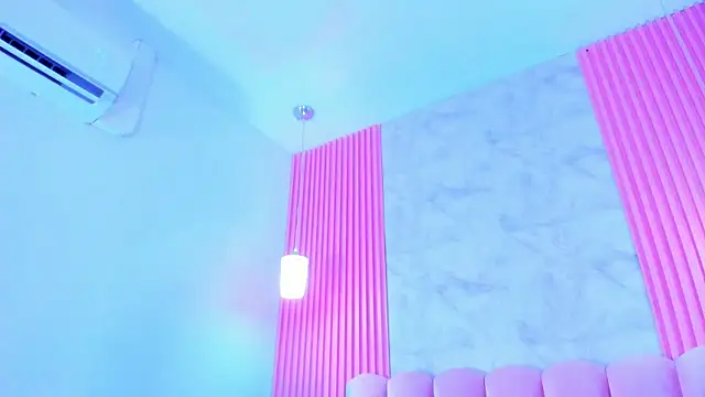 ArianaRougee online show from 07-18-26, 03:26