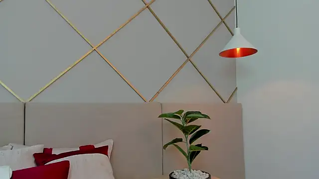 AnnyVega   online show from 05-01-26, 07:52