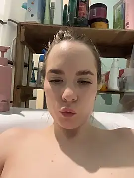 DivaAurum online show from 03-18-26, 08:21