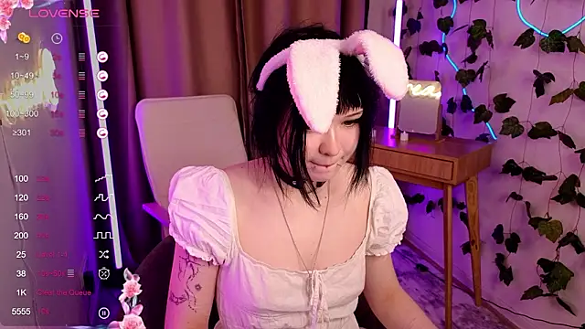 Snapshot of myawka1 chatting on 03-02-26, 10:17 myawka1 online show from 03-02-26, 10:17