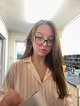 Bellesweett online show from 04-08-26, 05:03