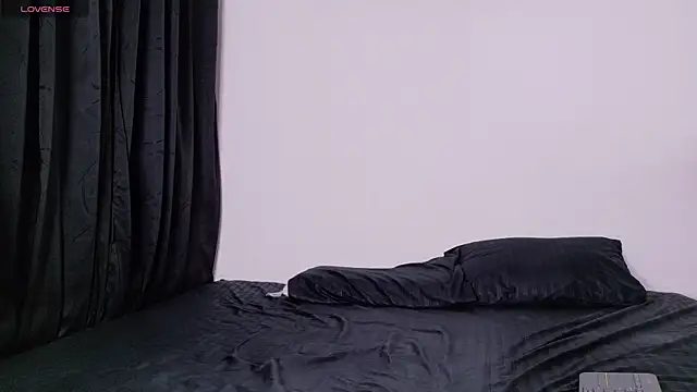 AliceConnors online show from 04-10-26, 02:18