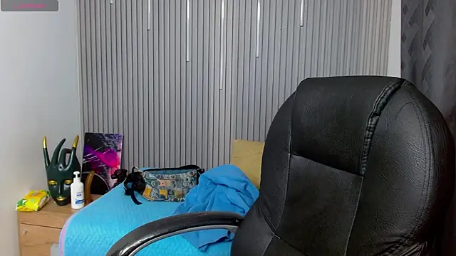 Julian Smith21 online show from 04-14-26, 11:54