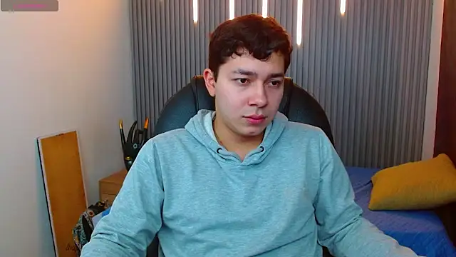 Julian Smith21 online show from 03-27-26, 01:01