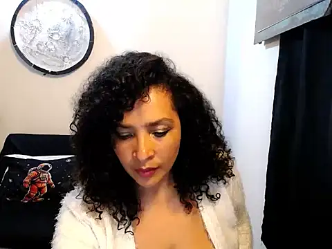 Snapshot of Nerea_Boolsara8 chatting on 04-28-26, 04:39 Nerea Boolsara8 online show from 04-28-26, 04:39
