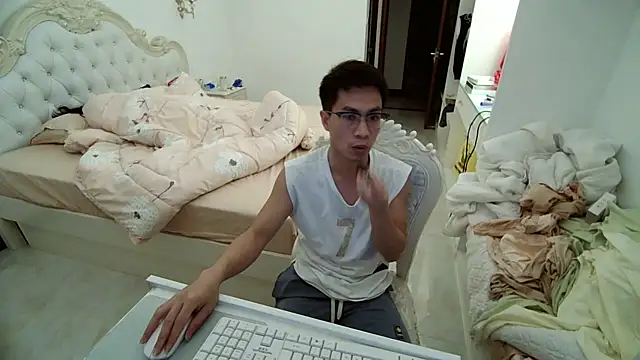 Xiaolong88888 online show from 03-06-26, 06:47