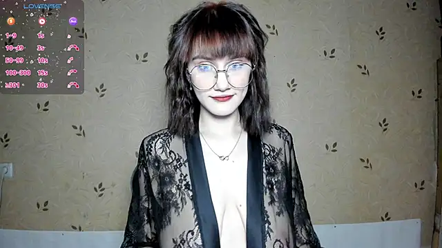 Snapshot of NicoleDaviss chatting on 05-30-26, 07:30 NicoleDaviss online show from 05-30-26, 07:30