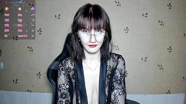 Snapshot of NicoleDaviss chatting on 06-06-26, 07:19 NicoleDaviss online show from 06-06-26, 07:19