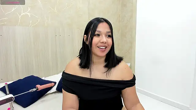 Snapshot of mariana_allen23 chatting on 05-28-26, 10:59 mariana allen23 online show from 05-28-26, 10:59