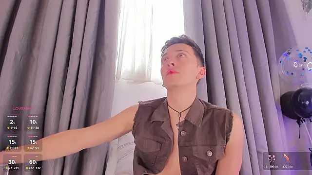 Snapshot of Thiago_Jones1 chatting on 03-02-26, 02:35 Thiago Jones1 online show from 03-02-26, 02:35