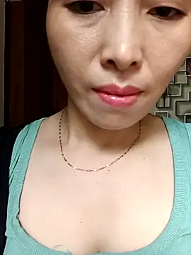 hd love69 online show from 02-25-26, 09:20