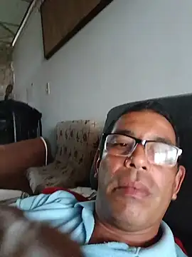 Snapshot of Guepad chatting on 07-04-26, 08:46 Guepad online show from 07-04-26, 08:46