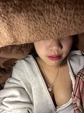 Snapshot of Rio-cute chatting on 02-26-26, 02:22 Rio-cute online show from 02-26-26, 02:22