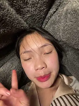 Snapshot of Rio-cute chatting on 02-22-26, 03:13 Rio-cute online show from 02-22-26, 03:13