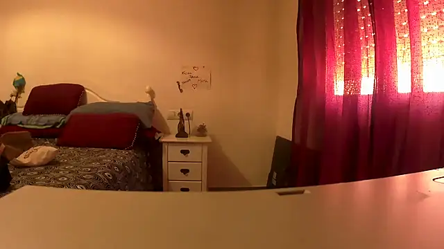 Gatitamiau40 online show from 04-20-26, 10:07