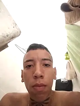 Snapshot of Juansex2003 chatting on 03-04-26, 12:35 Juansex2003 online show from 03-04-26, 12:35